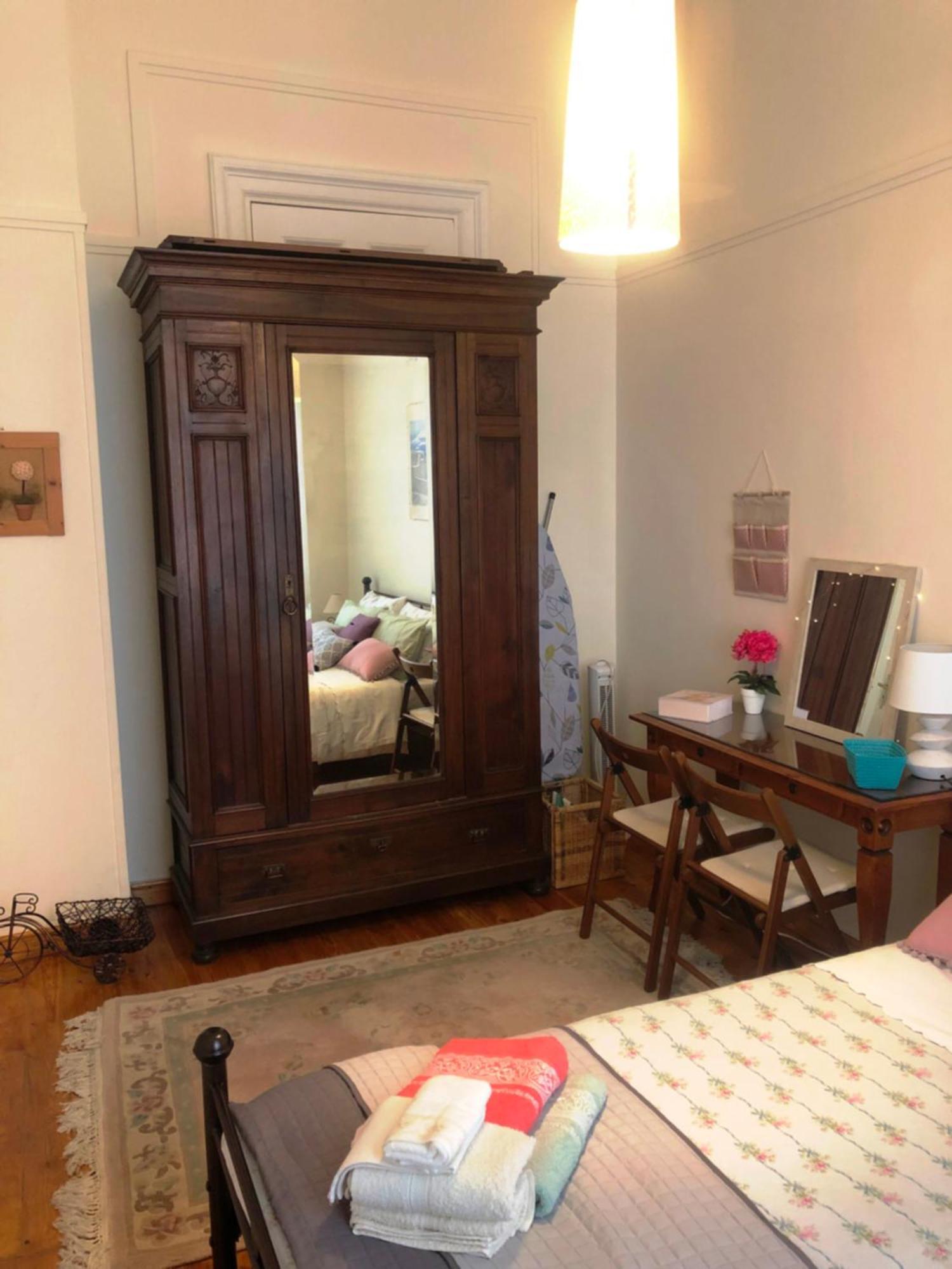 80кв.м. 3 спалень, 1 окремих ванних Квартира в Exarchia Афіни Екстер'єр фото